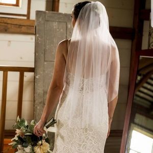 Ivory / White Fingertip tulle wedding veil